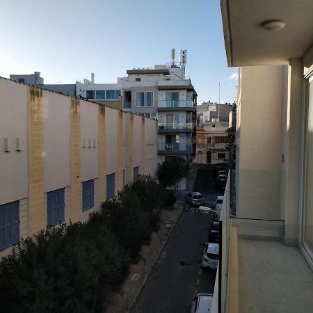 Ideal Location, Stylish 1Br Apartment With Free Parking Sliema Esterno foto
