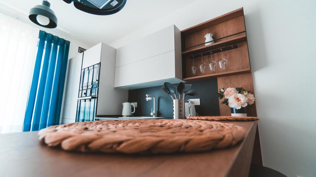Ideal Location, Stylish 1Br Apartment With Free Parking Sliema Esterno foto