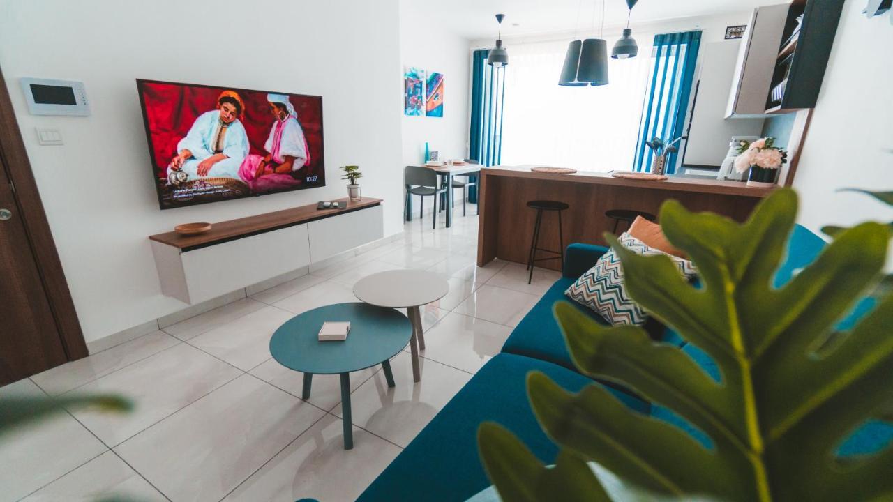 Ideal Location, Stylish 1Br Apartment With Free Parking Sliema Esterno foto