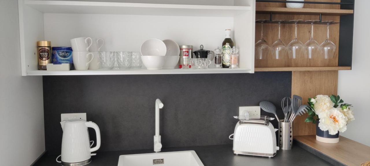 Ideal Location, Stylish 1Br Apartment With Free Parking Sliema Esterno foto
