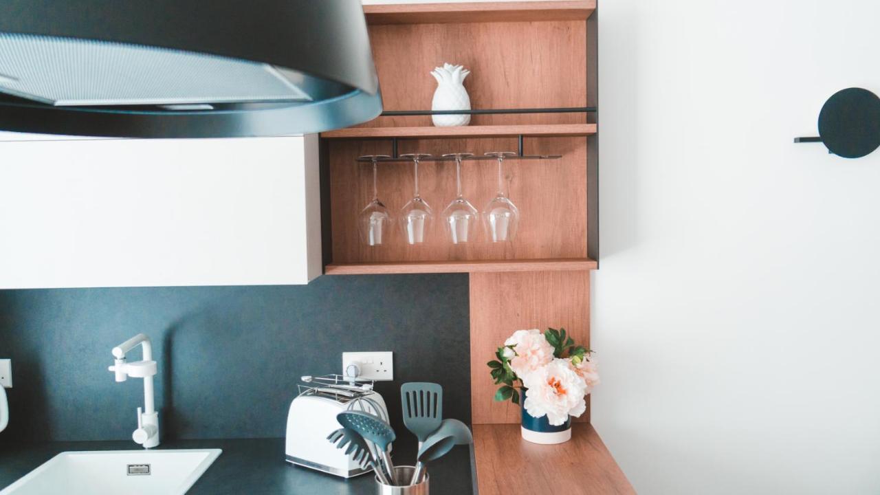 Ideal Location, Stylish 1Br Apartment With Free Parking Sliema Esterno foto