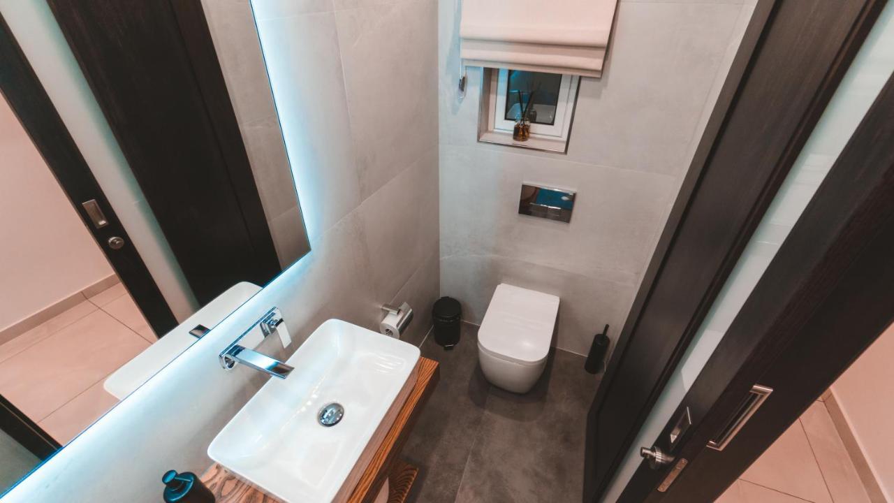 Ideal Location, Stylish 1Br Apartment With Free Parking Sliema Esterno foto