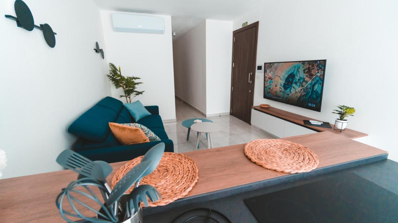 Ideal Location, Stylish 1Br Apartment With Free Parking Sliema Esterno foto