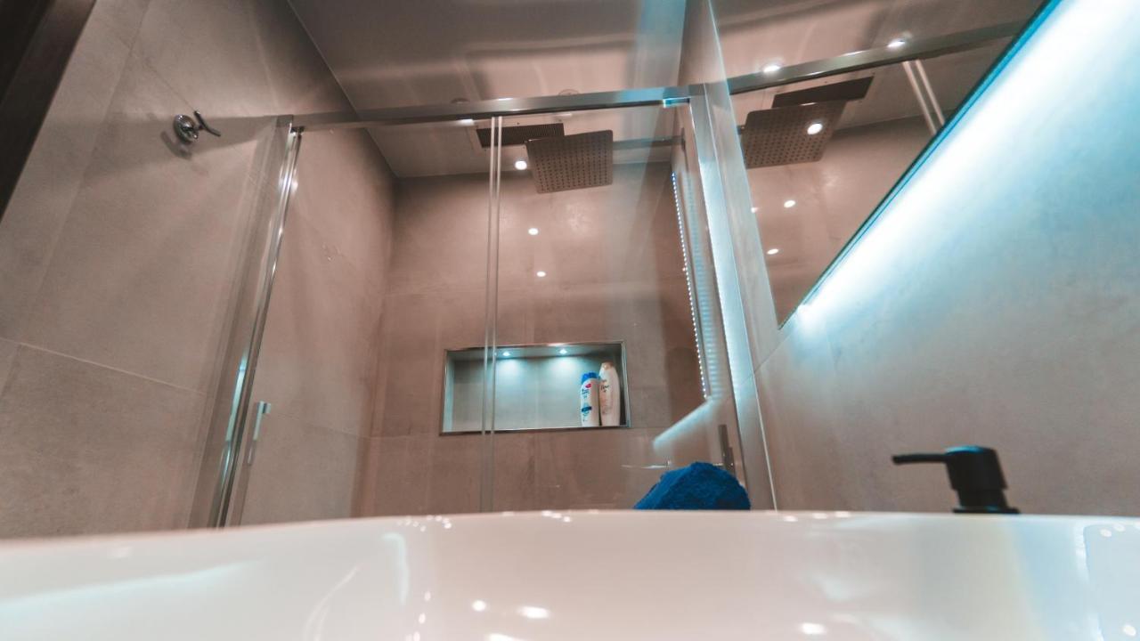 Ideal Location, Stylish 1Br Apartment With Free Parking Sliema Esterno foto