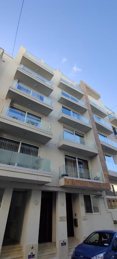 Ideal Location, Stylish 1Br Apartment With Free Parking Sliema Esterno foto